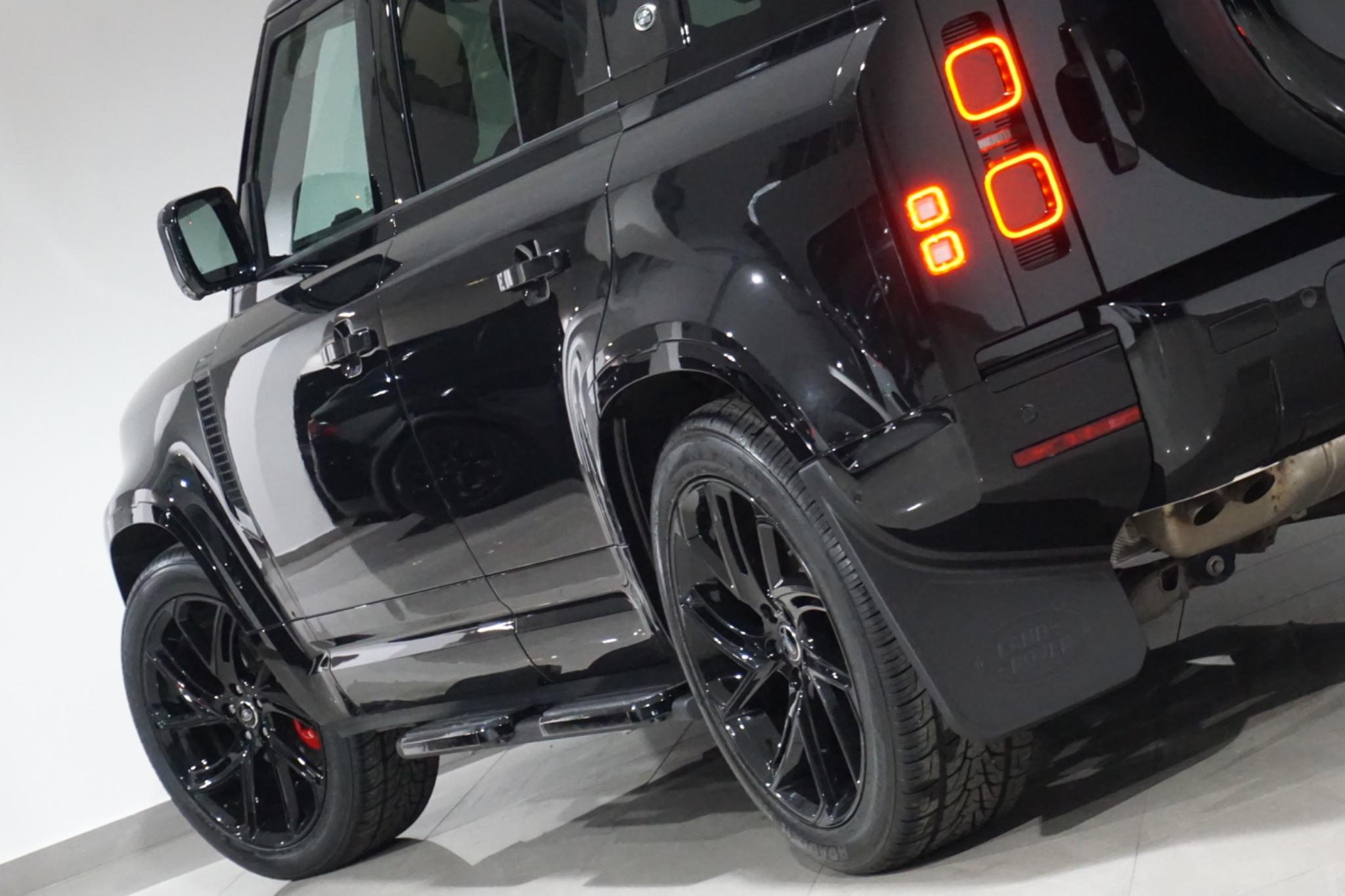 Land Rover Defender 110 3.0 D250 MHEV XS Edition Auto 4WD Euro 6 (s/s) 5dr